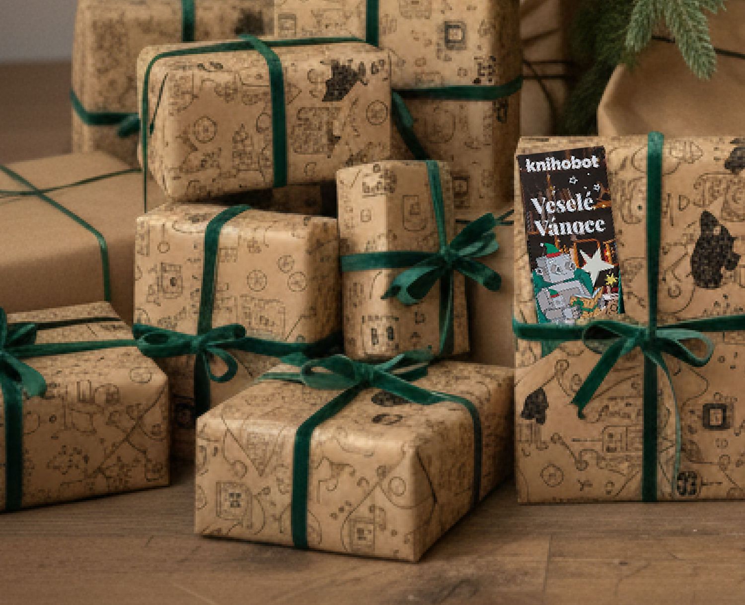 3 kreativní způsoby, jak zabalit knihu