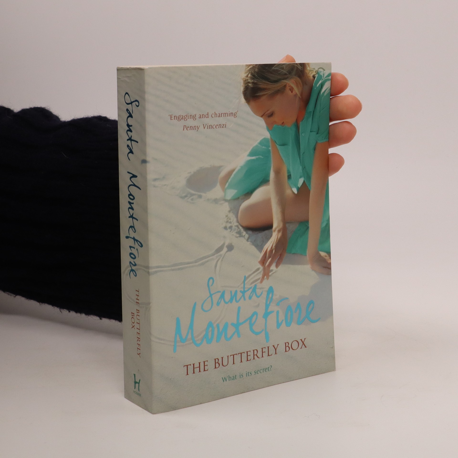 The Butterfly Box Montefiore, Santa knihobot.cz