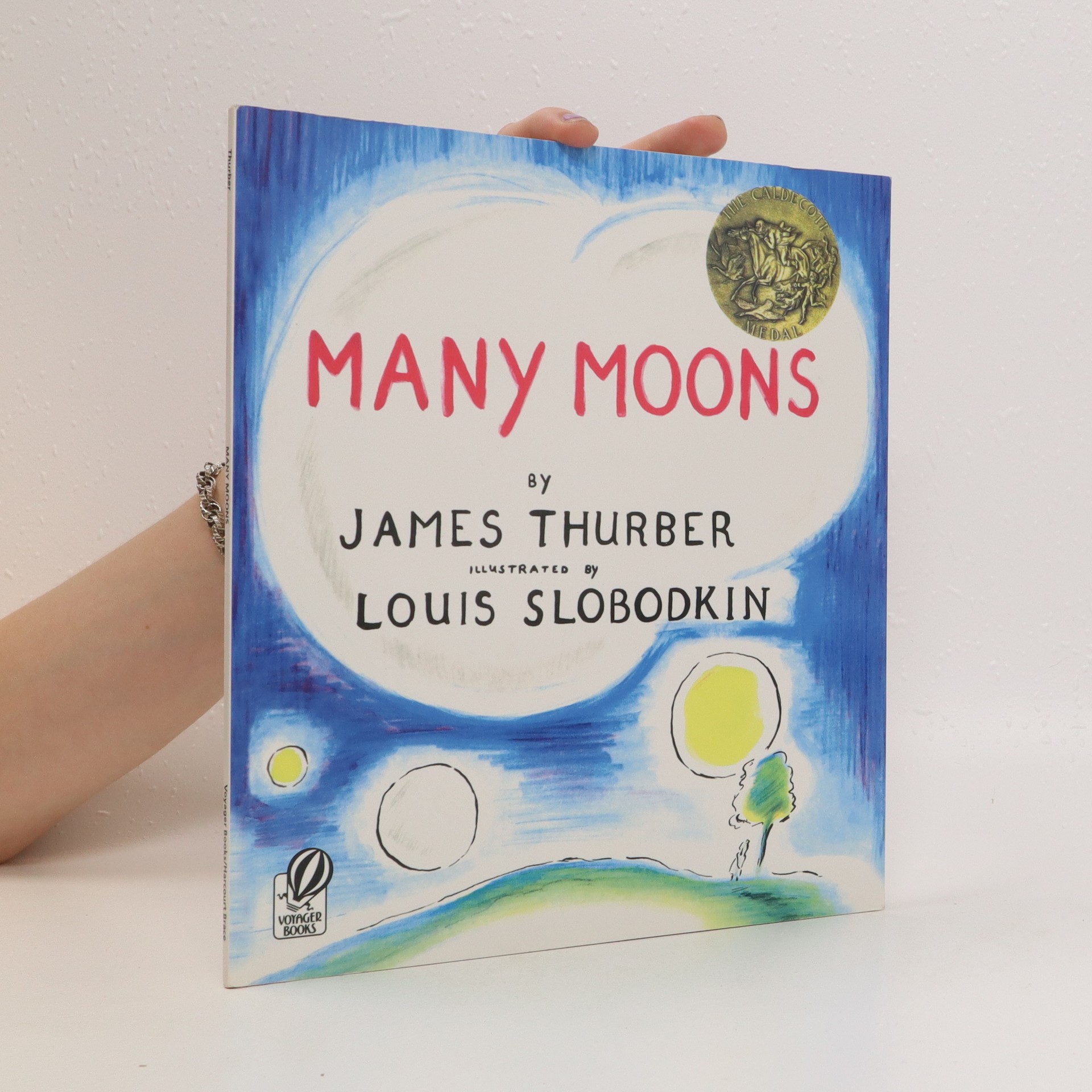 many moons by james thurber summary