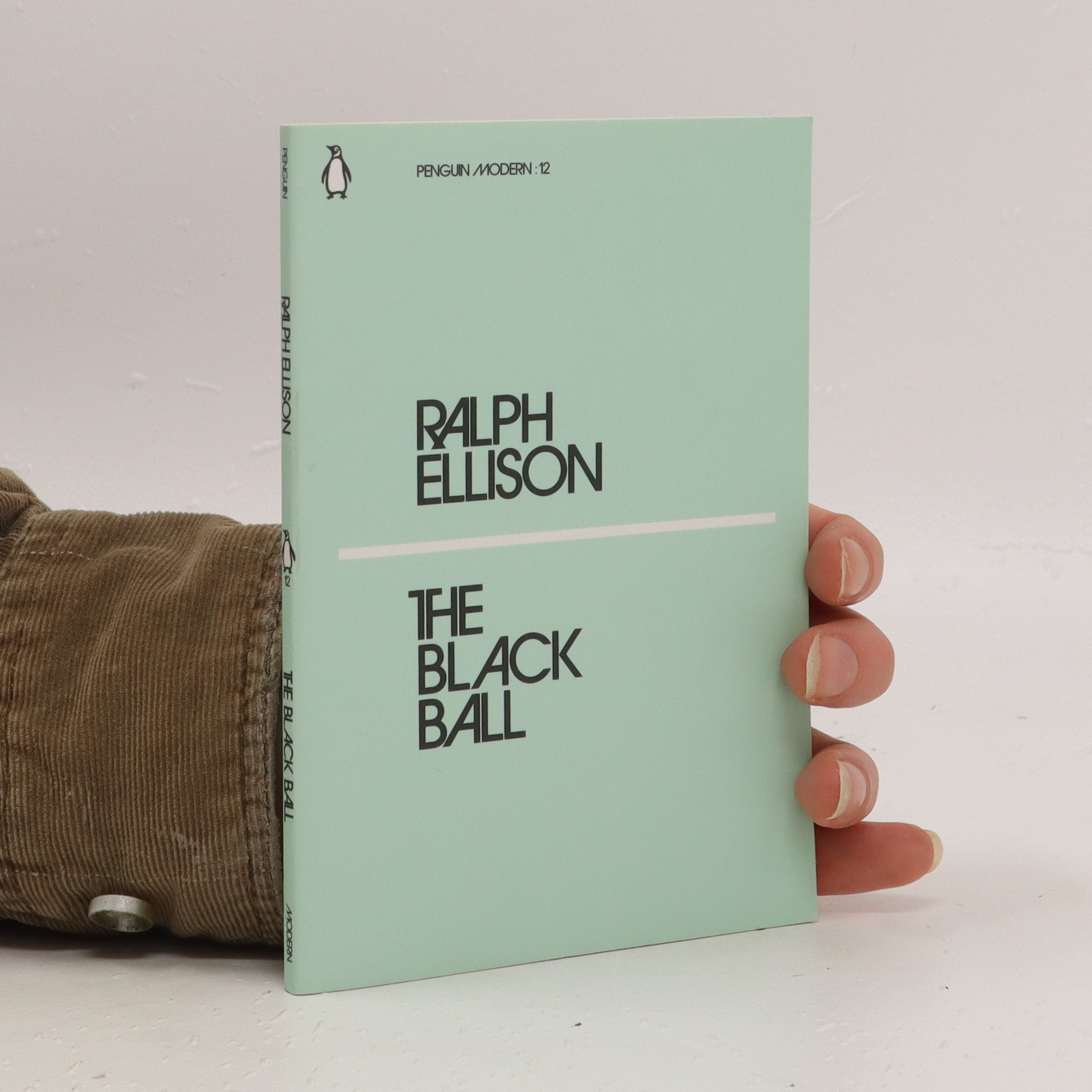 The Black Ball knihobot.sk