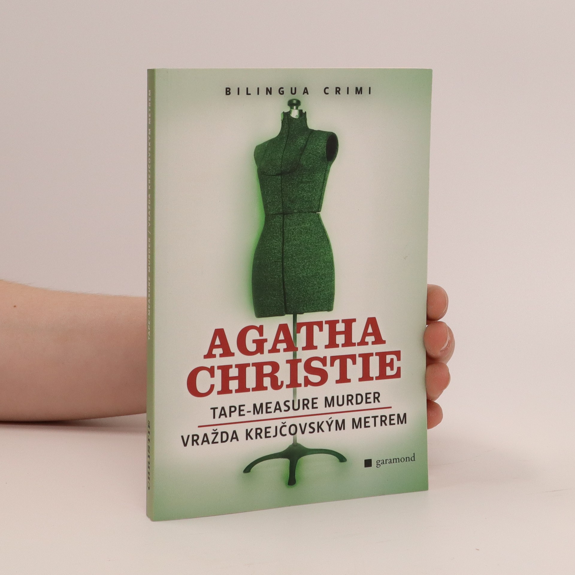 Tapemeasure murder / Vražda krejčovským metrem Christie, Agatha