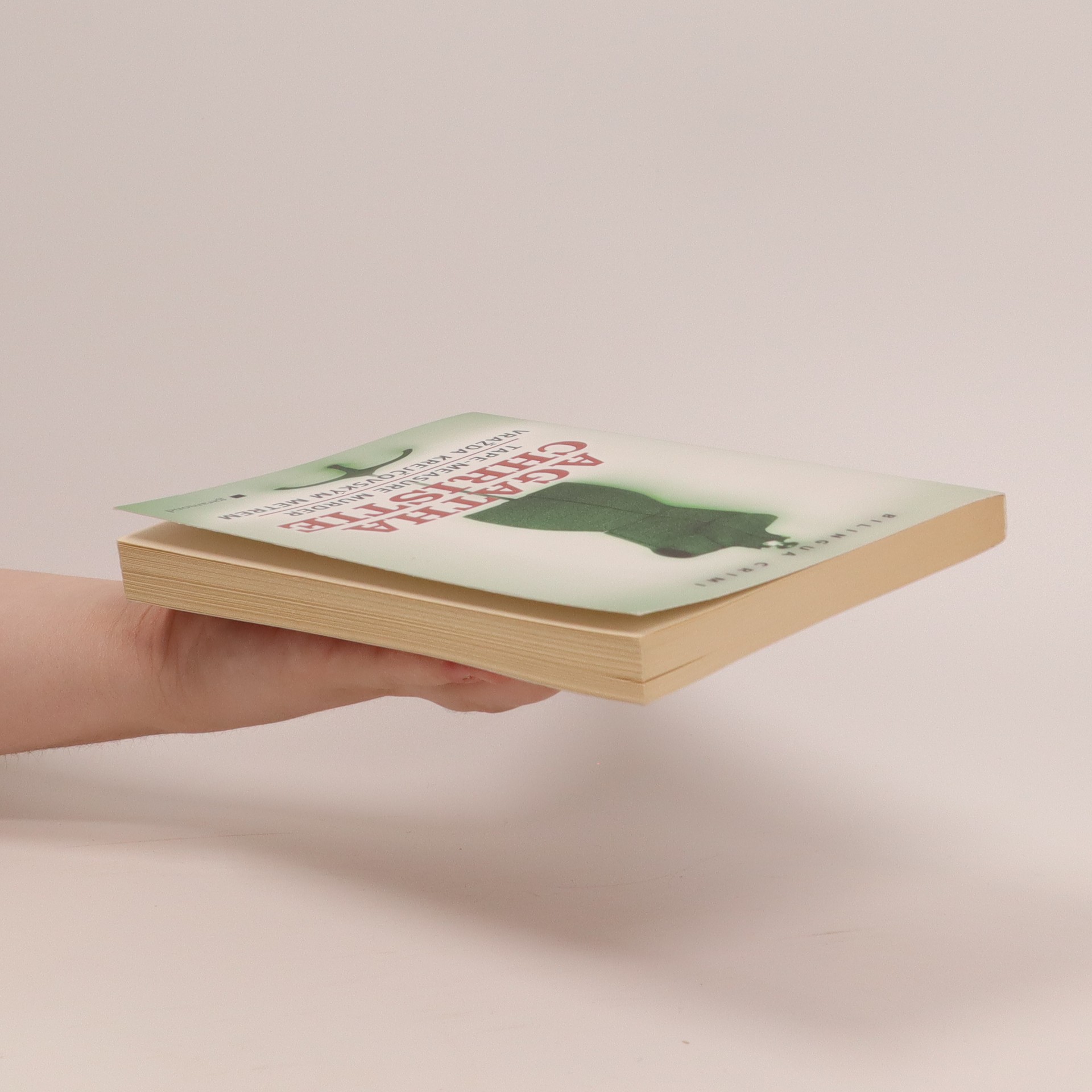 Tapemeasure murder / Vražda krejčovským metrem Christie, Agatha